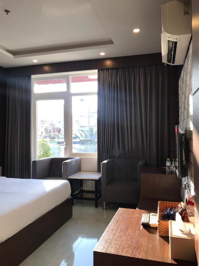 Quoc Thanh Hotel Long Khanh 外观 照片