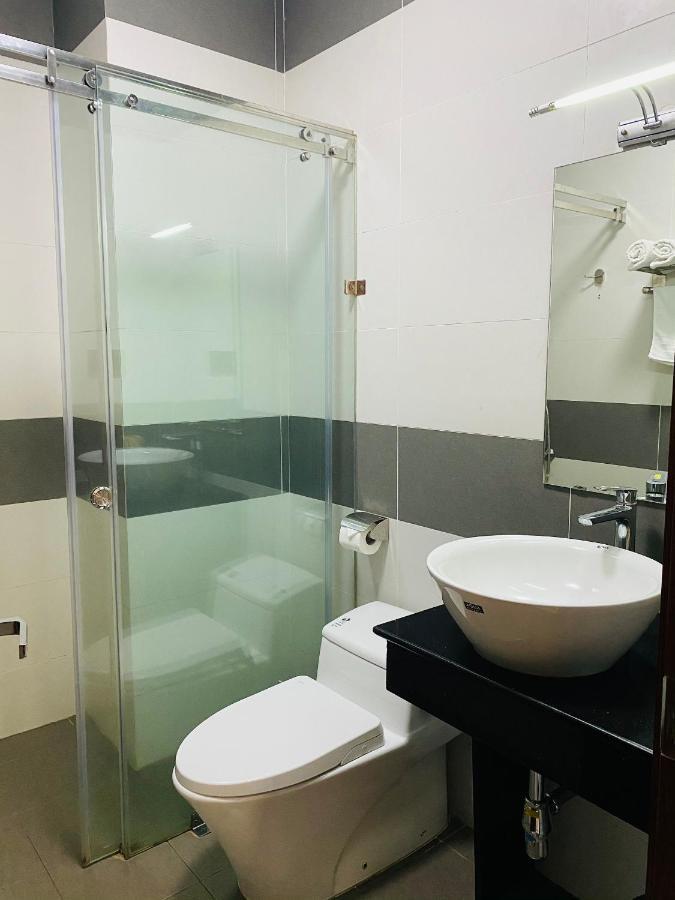 Quoc Thanh Hotel Long Khanh 外观 照片
