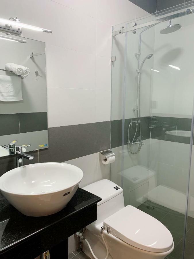 Quoc Thanh Hotel Long Khanh 外观 照片
