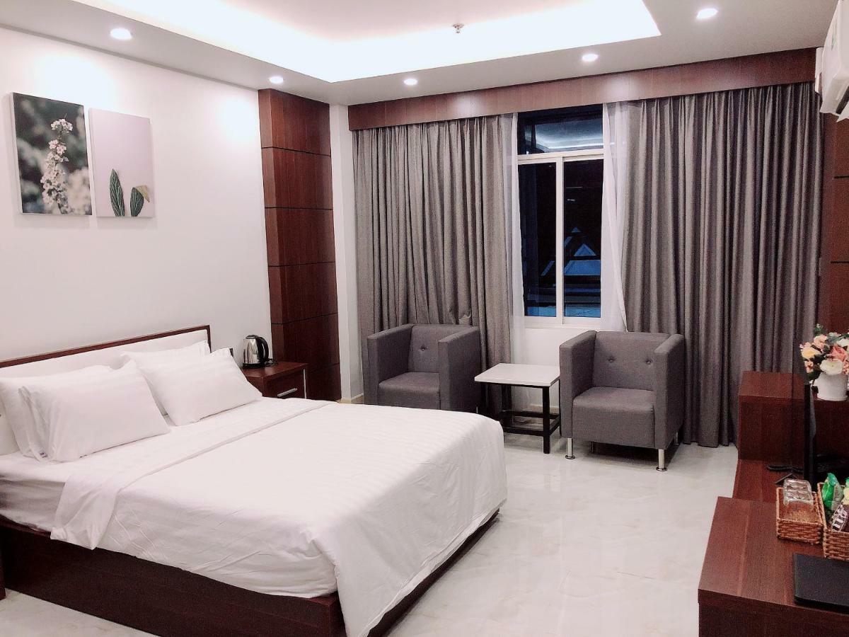Quoc Thanh Hotel Long Khanh 外观 照片